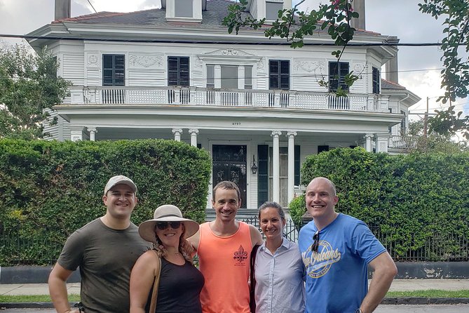 New Orleans Garden District History Walking Tour - Why this Garden District walk feels different than casual sightseeing