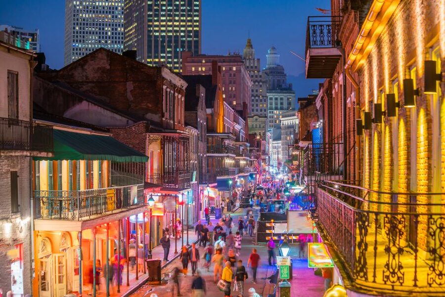 New Orleans: Haunted Pub Crawl - The Quick Passes: May Bailey’s Place and Vampire Café (5 Minutes Each)