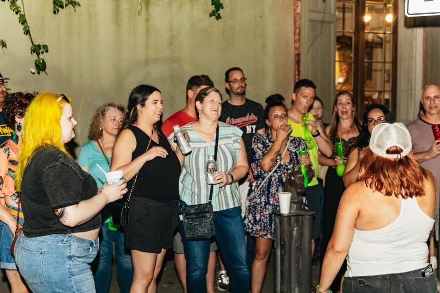 New Orleans: Haunted Pub Crawl - How to Stay Comfortable on a 2-Hour Walk With Stops