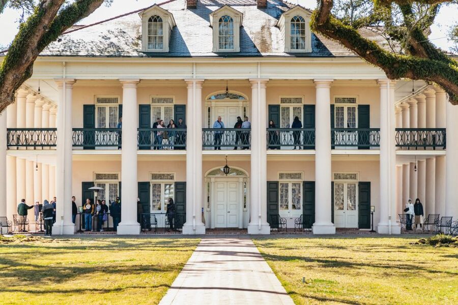 New Orleans: Oak Alley Plantation & Airboat Swamp Combo Tour - The transition to Barataria Basin: your second stop, different rules