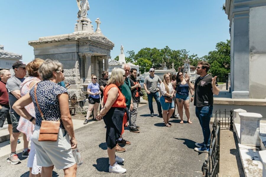 New Orleans: Sightseeing Bus Tour - Saint Roch Cemetery No. 1 and St. Louis Cemetery No. 3