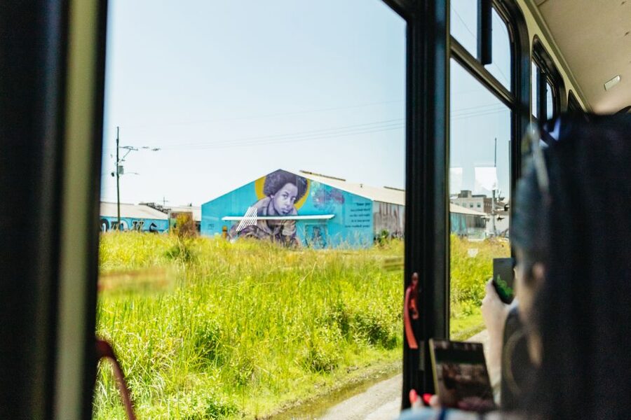 New Orleans: Sightseeing Bus Tour - Old US Mint and Esplanade Avenue: the city’s main lines