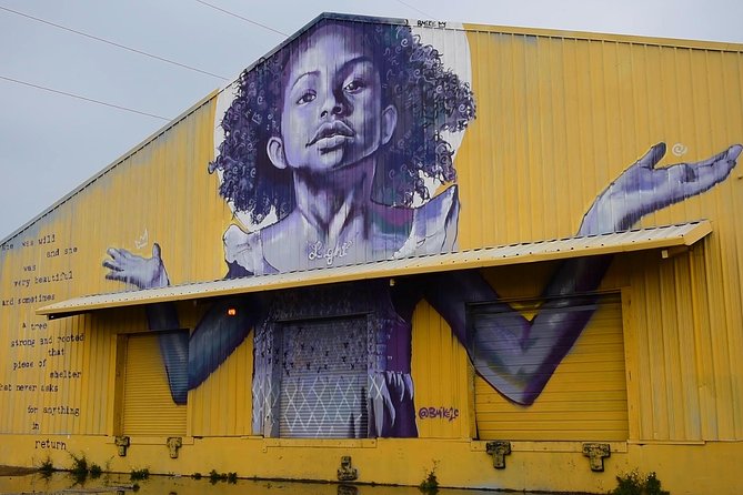 New Orleans Sightseeing City Tour - Getting Your Bearings From Bon’s on Decatur Street