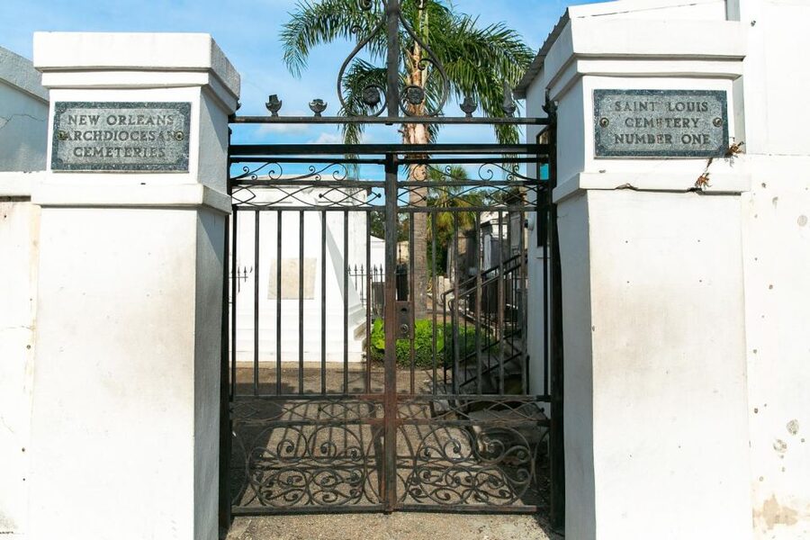 New Orleans: Walking Tour Inside St. Louis Cemetery No. 1 - Why this cemetery tour feels special: the cemetery is closed except for authorized tours