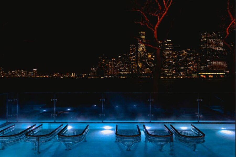 New York City: Entry Ticket to QC NY Spa on Governors Island - Saunas, steam, ice, and salt: how to use the heat-cool routine