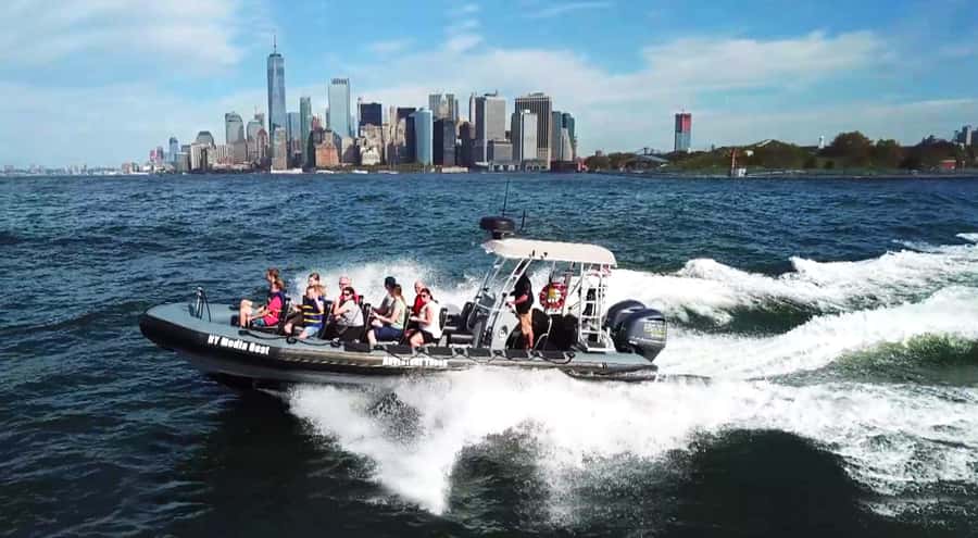 New York City: Harbor Speedboat Tour - Brooklyn waterfront and working harbor, Governors Island to the Upper Bay