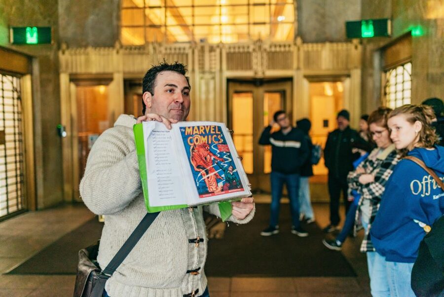New York City: Superheroes of NYC Guided Walking Tour - The Guide Factor: How Stories Stay Clear on a Two-Hour Walk