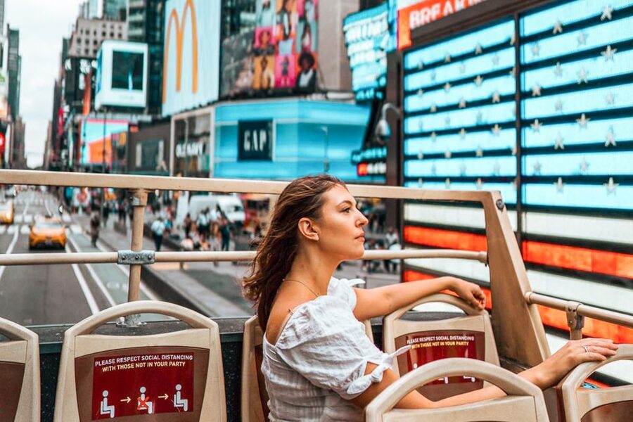 New York: Hop-on Hop-off Sightseeing Tour by Open-top Bus - How the audio guide and Big Bus app improve your stops