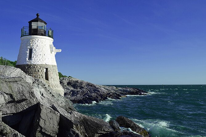 Newport Gilded Age Mansions Trolley Tour with Breakers Admission - Fort Adams stop, jazz festival grounds, and Bennington Overlook sunset views