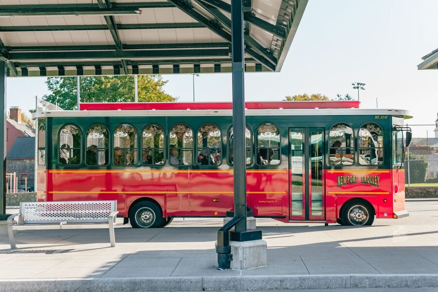 Newport: Scenic Trolley Tour - Ten-Mile Ocean Drive and Bellevue Avenue: mansion views, but not an up-close street level show