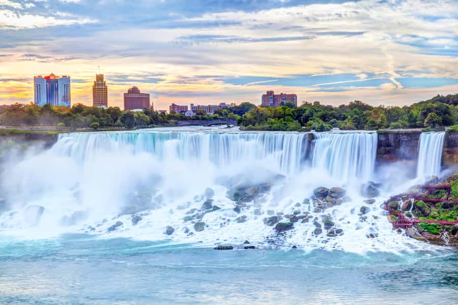 Niagara Falls: Canadian Side Day Trip with Maid of The Mist - What to bring, what to expect, and border reality checks