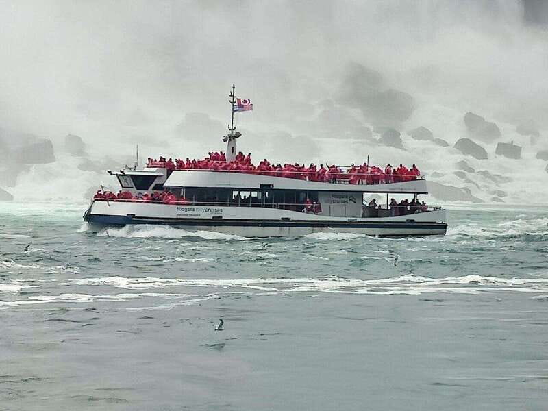 Niagara Falls: Guided Tour with Behind the Falls & Boat Ride - Hornblower Niagara Cruises: getting mist in your face