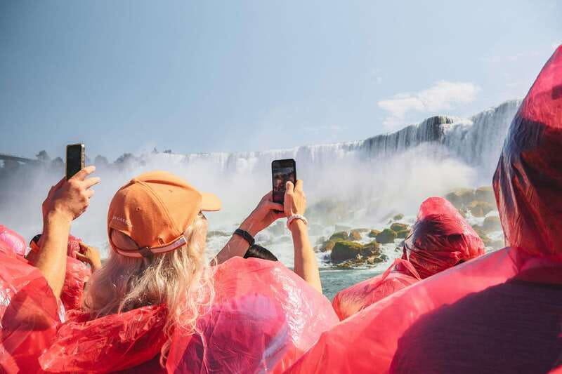 Niagara Falls: Guided Tour with Behind the Falls & Boat Ride - The quick sightseeing stops that actually add context