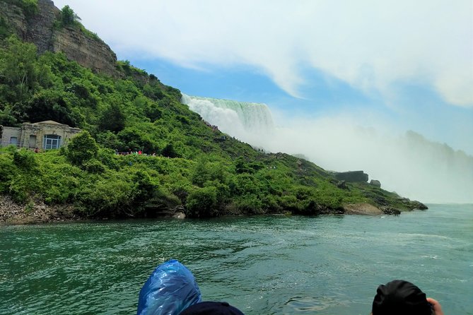 Niagara Falls in 1 Day: Tour of American and Canadian Sides - The guide makes a big difference, and names you can spot in the crowd
