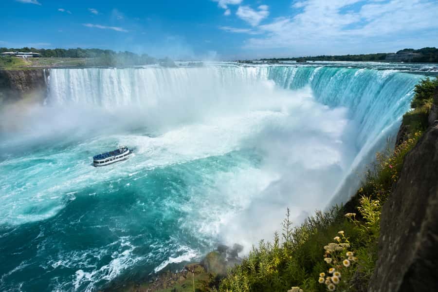 Niagara Falls, USA: All Inclusive Maid Of Mist Boat Tour - Starting on the American side, with pickup done for you