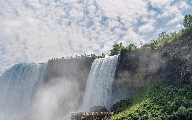 Niagara Falls Winter Wonderland Small Group Tour - Cave of the Winds: rain gear, thunder, and views beyond the brink