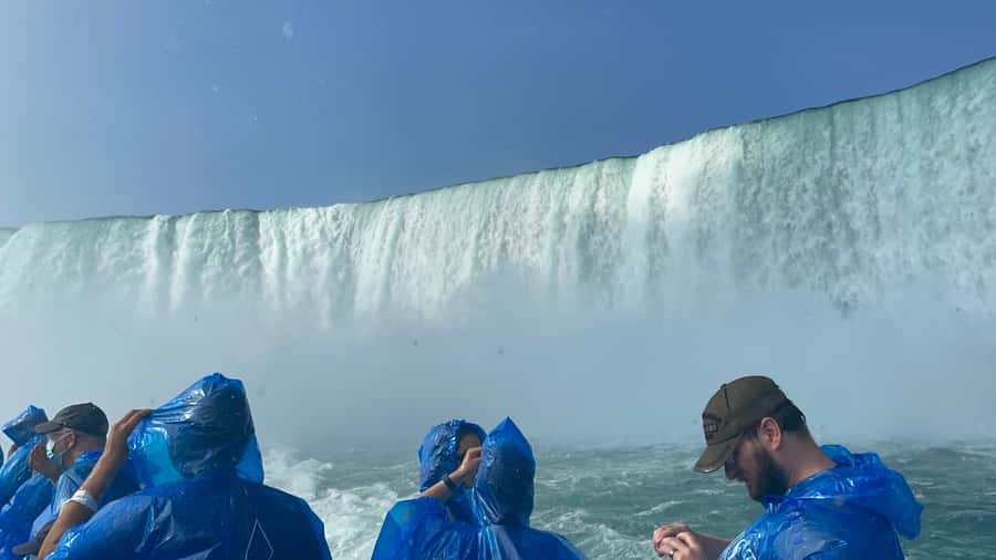 Niagra Falls, USA Side: Boat, Cave and Shuttle pass Tour - Prospect Point and the lookout circuit: fast, useful photo stops