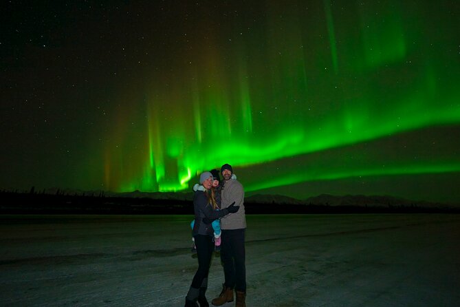 Northern Lights Aurora Tour with FREE Photography - Aurora chasing in Fairbanks, with an 8:00 pm launch plan