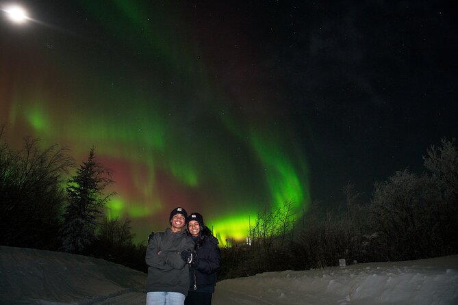 Northern Lights Aurora Tour with FREE Photography - Free photography in Arctic cold, where pros take over