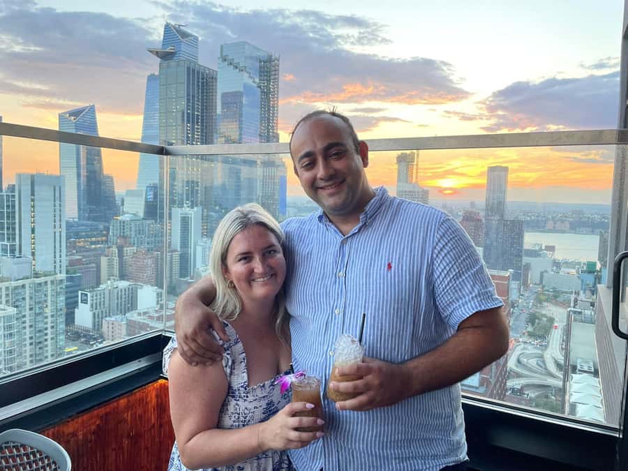 NYC: Bar, Lounge and Rooftop Nightlife Tour - Stop Two: Cocktail Lounges Where the Host Makes It Feel Easy