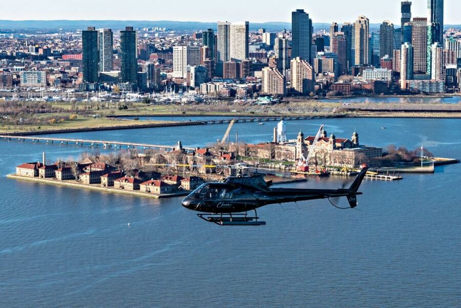 NYC: Big Apple Helicopter Tour - Pier 6, then straight to the big views