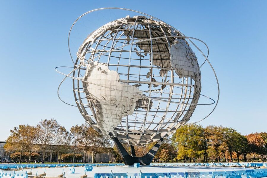 NYC: Brooklyn, Bronx, Queens Sightseeing Bus Tour - Chinatown and Little Italy: a smart finish near Canal Street