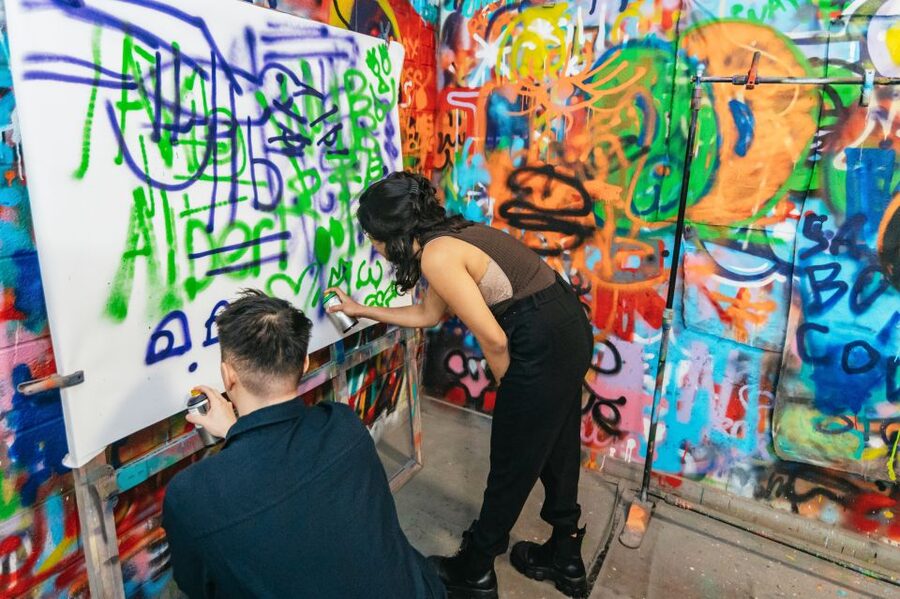 NYC: Brooklyn Graffiti Workshop with Local Artist - What you learn in one hour: tagging, lettering, and shading