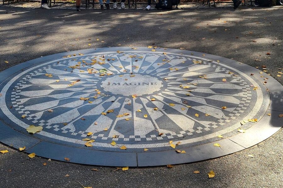 NYC: Central Park Bike Rentals - What the ride feels like, park scenery plus city momentum