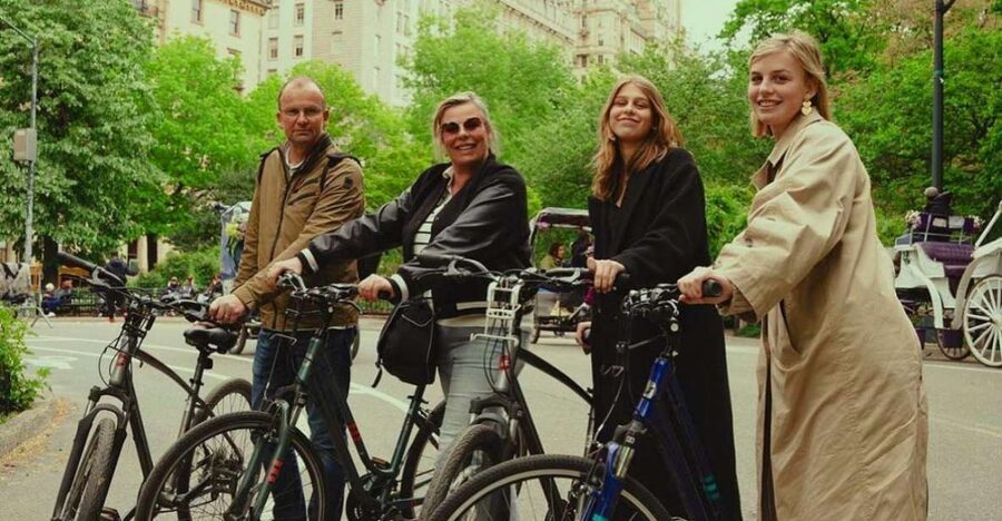 NYC: Central Park Guided Bike Tour - Entering Central Park by Bike: A 2-Hour Game Plan