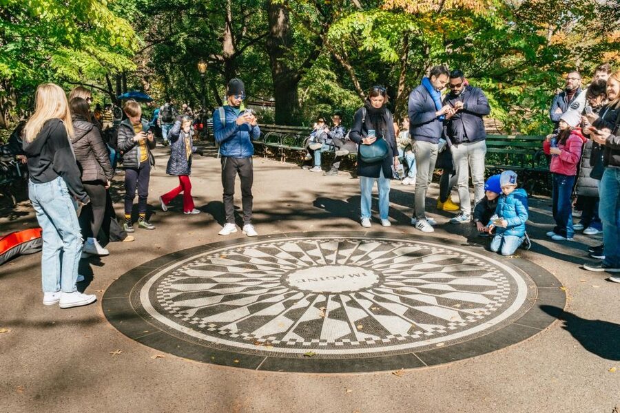 NYC: Central Park Guided Pedicab Tour - Your guide and photographer make or break the day