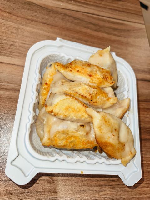 NYC: Chinatown and Little Italy Food Tour - Chinatown kickoff: Hong Kong sponge cake and Columbus Park context