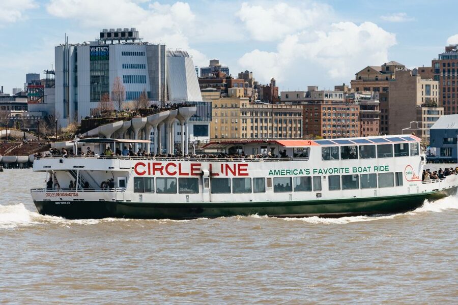 NYC: Circle Line 1.5-Hr Landmarks Skip-The-Box-Office Cruise - The route across the water: how you get a real skyline overview