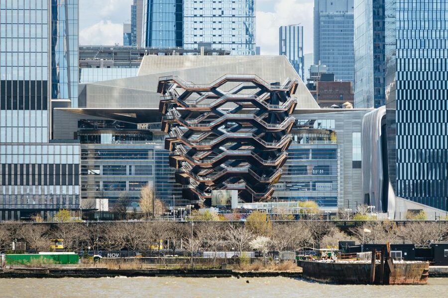 NYC: Circle Line 1.5-Hr Landmarks Skip-The-Box-Office Cruise - Bridges all the way: Brooklyn, Manhattan, Williamsburg and the framing effect