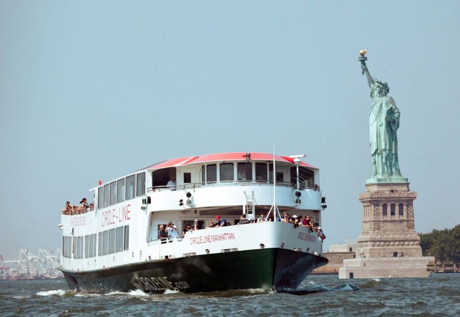 NYC: Circle Line 1.5-Hr Landmarks Skip-The-Box-Office Cruise - The boat setup: where comfort turns into better views