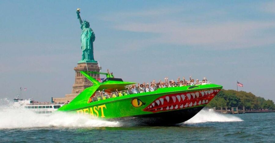 NYC: Circle Line "The Beast" Midtown/Downtown Speedboat Ride - What Makes The Beast Worth It (Even If You Hate Tourist Boats)