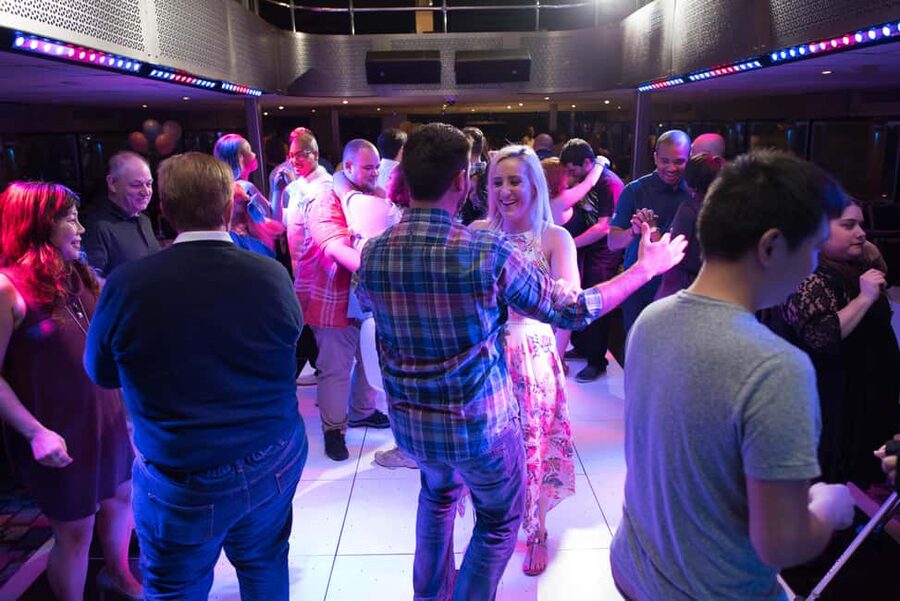 NYC: City Cruises Brunch, Lunch, or Dinner Buffet Cruise - Who Should Book This Cruise (and Who Should Think Twice)