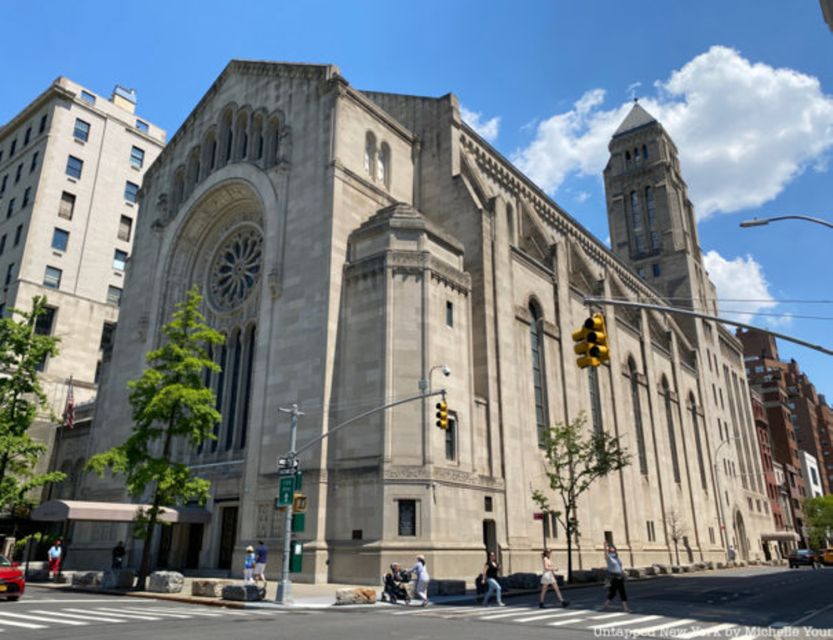 NYC: Fifth Ave Gilded Age Mansions Guided Walking Tour - What I think makes the guide factor so important
