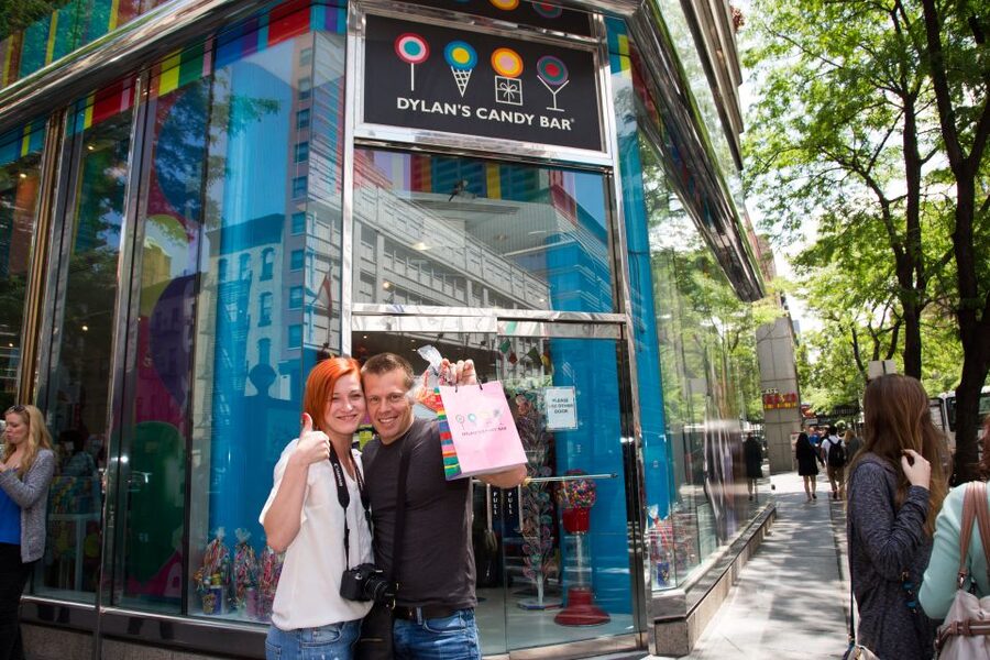 NYC: Gossip Girl Sites Bus Tour - How the guide makes TV locations feel like a street map