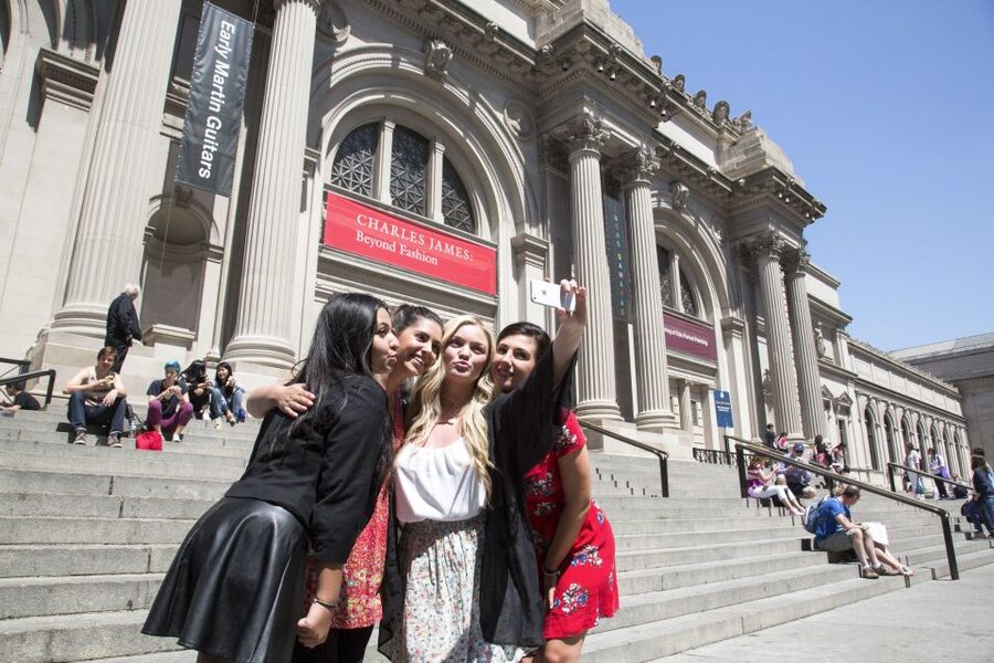 NYC: Gossip Girl Sites Bus Tour - Price and value: what you get for $319 in 2 hours