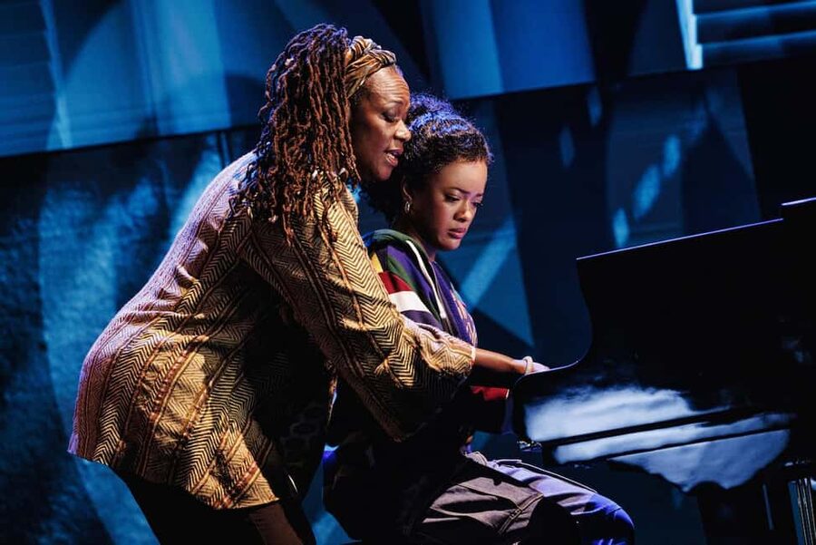 NYC: Hell's Kitchen the Musical on Broadway - What the Timing Feels Like: One Intermission to Plan Around