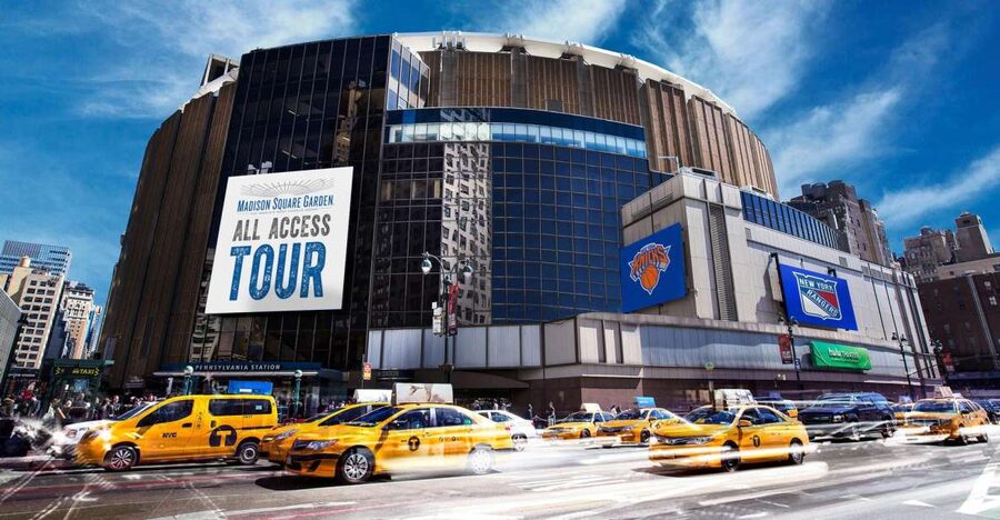 NYC: Madison Square Garden Tour Experience - First stop: Chase Square, 7th Avenue, and the 1-hour rhythm