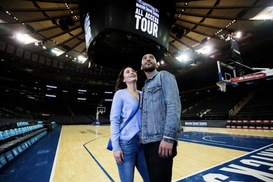 NYC: Madison Square Garden Tour Experience - Luxury suites and backstage areas: the venue beyond the bowl