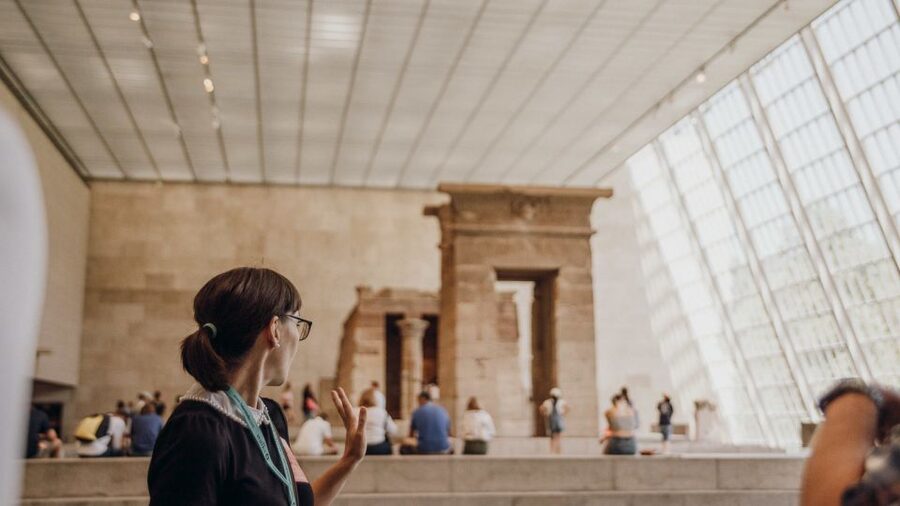 NYC: Meet the Met – Extended 3hr Small-Group Tour - Temple of Dendur and Egyptian treasures: the stop that grounds everything
