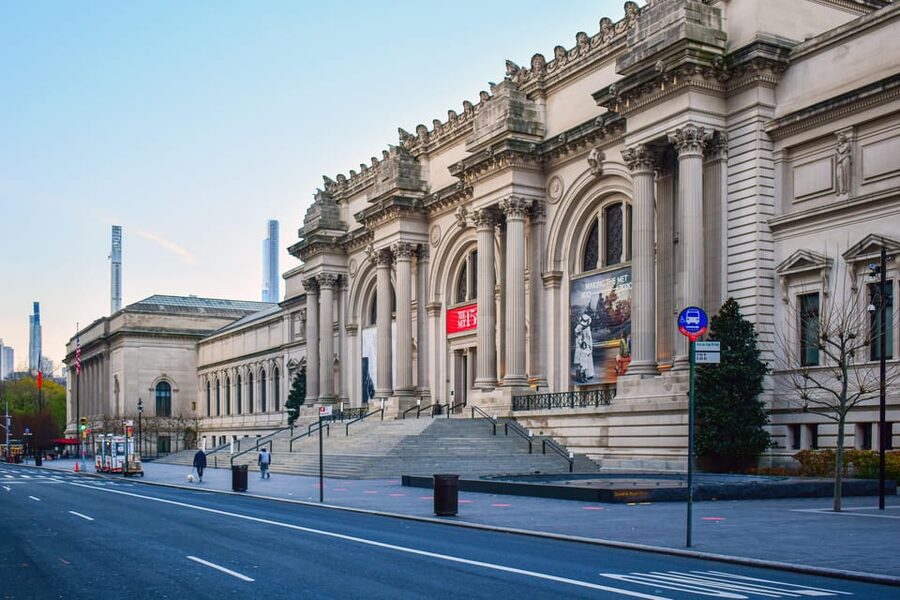 NYC: Metropolitan Museum of Art Highlights Tour - Why the guide’s storytelling makes the paintings and artifacts click