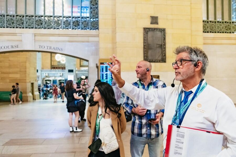 NYC: Official Grand Central Terminal Guided Tour - Meeting up inside Grand Central, and how to plan your timing