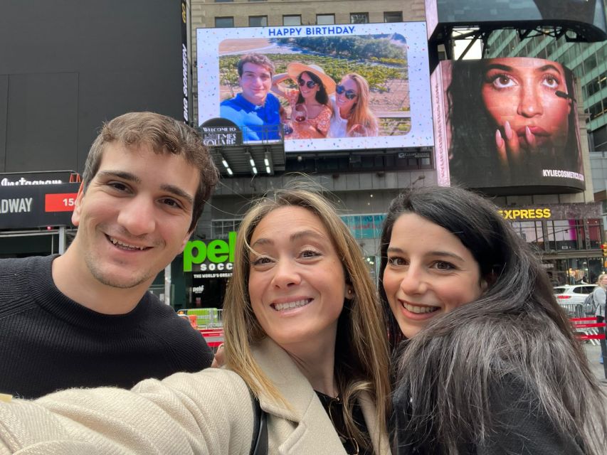 NYC: See Yourself on a Times Square Billboard for 24 Hours - Picking the right photo or video, frame, and message