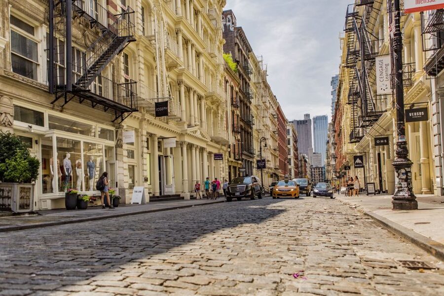 NYC: SoHo, Little Italy, and Chinatown Guided Tour - Little Italy and Ferrara Bakery: cannoli plus the immigrant story behind it