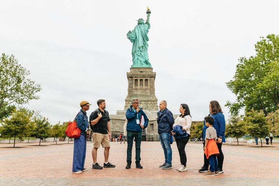 NYC: Statue of Liberty and Ellis Island Guided Tour - Liberty Island guided time: how the guide makes it click