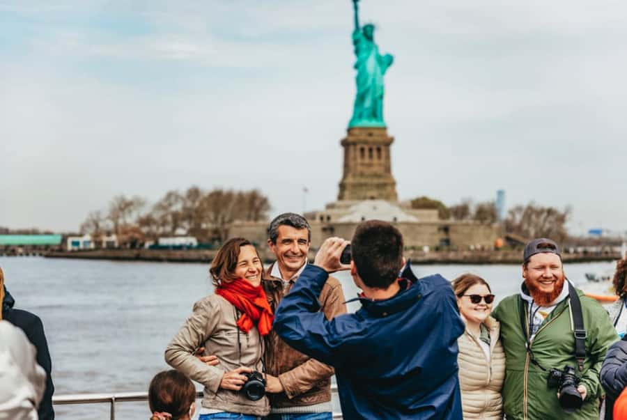 NYC: Statue of Liberty Express Skip-the-Box-Office Cruise - One World Trade Center and Lower Manhattan: the skyline tour you actually finish