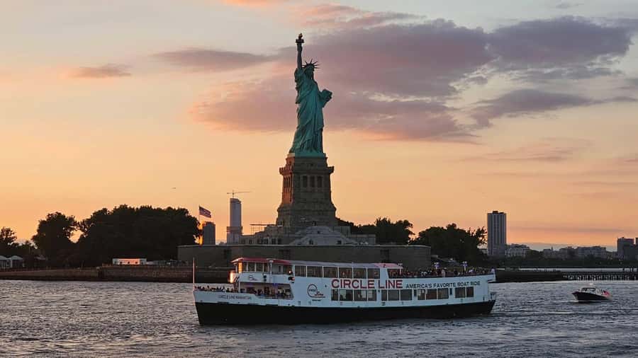 NYC: Statue of Liberty Sunset Cruise Skip-the-Line Ticket - Lady Liberty Up Close: The Best Photo Window of the Trip